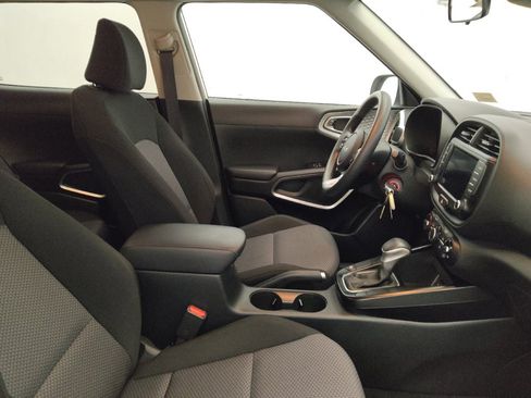 Used 2022 Kia Soul LX w/ Technology Package FWD image 21