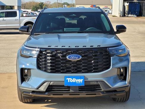 New 2026 Ford Explorer ST-Line w/ ST-Line Street Pack image 3
