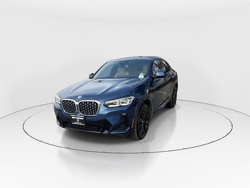 Used 2022 BMW X4 xDrive30i w/ M Sport Package 2 AWD/4WD image 7