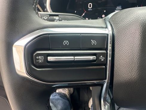 Used 2024 GMC Canyon Elevation w/ Convenience Package AWD/4WD image 28