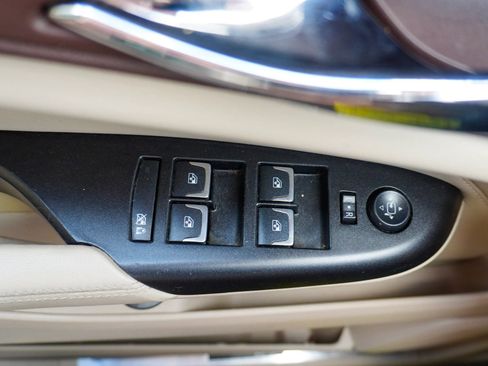 Used 2016 Cadillac SRX Luxury w/ Driver Awareness Package image 36