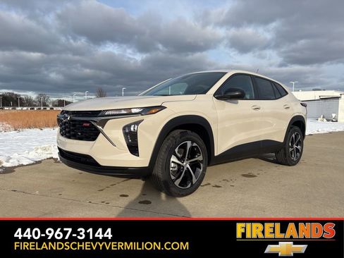 New 2026 Chevrolet Trax RS w/ Driver Confidence Package image 1