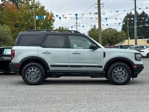 Used 2023 Ford Bronco Sport Outer Banks image 3