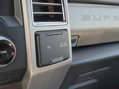 Used 2018 Ford F250 Platinum w/ Platinum Ultimate Package AWD/4WD image 32