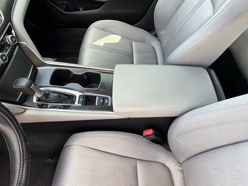 Used 2020 Honda Accord EX image 19