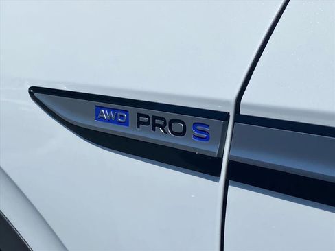 Used 2023 Volkswagen ID.4 Pro S AWD/4WD image 4