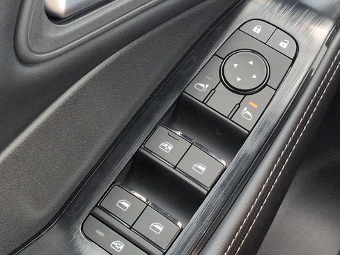 Certified 2026 Nissan Rogue SV FWD image 23