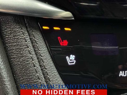 Used 2020 Cadillac XT6 Premium Luxury image 42