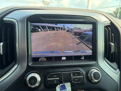 Used 2020 GMC Sierra 1500 Elevation w/ Elevation Value Package AWD/4WD image 8