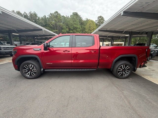 Used 2022 GMC Sierra 1500 AT4 w/ AT4 Premium Package AWD/4WD image 2