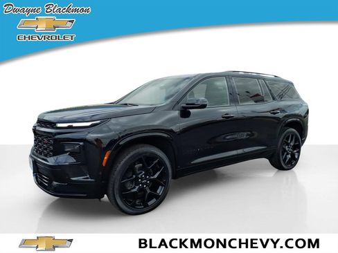 Used 2024 Chevrolet Traverse RS w/ LPO, Floor Liner Package AWD/4WD image 7