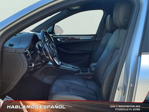 Used 2018 Porsche Macan Sport Edition image 31