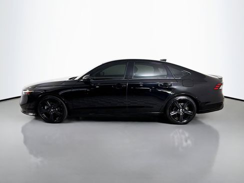 Used 2023 Honda Accord Sport image 6