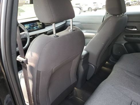 Certified 2025 Nissan Kicks SV AWD/4WD image 14