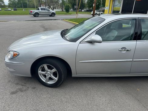 Used 2005 Buick LaCrosse CXL w/ Gold Convenience Package FWD image 4