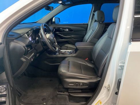 Certified 2022 Chevrolet Traverse RS w/ LPO, Floor Liner Package image 11