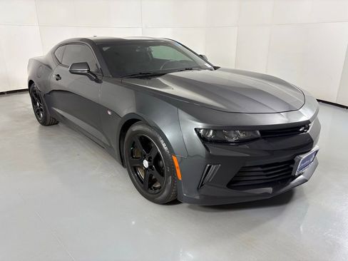 Used 2018 Chevrolet Camaro LT image 2