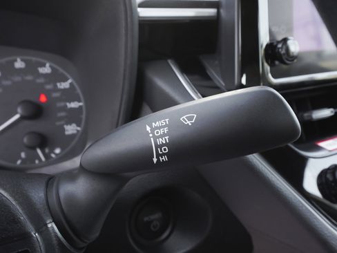 Used 2024 Toyota Corolla Cross AWD Hybrid image 22