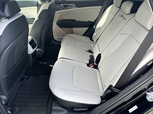 New 2026 Kia Sportage EX image 21