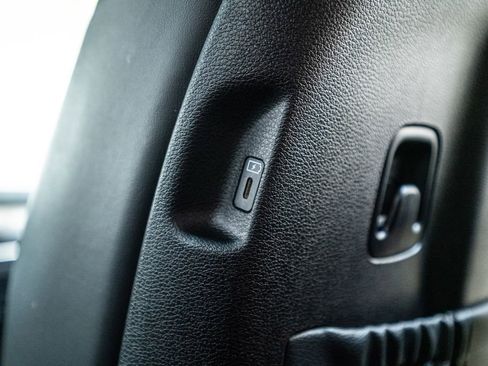 Used 2025 Kia Telluride S image 41