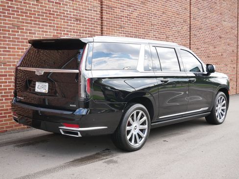 Used 2023 Cadillac Escalade ESV Premium Luxury Platinum w/ Heavy-Duty Trailer Package AWD/4WD image 25