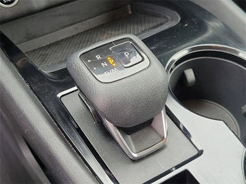 Used 2021 Nissan Rogue SV image 27