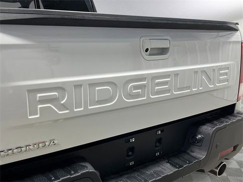 New 2026 Honda Ridgeline Black Edition image 6