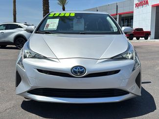 Used 2018 Toyota Prius Four w/ Advanced Technology Package FWD video 2