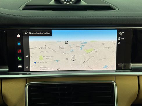 Used 2023 Porsche Panamera 4 image 25