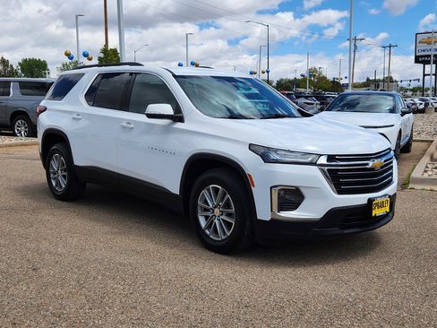 Used 2023 Chevrolet Traverse LT AWD/4WD image 7
