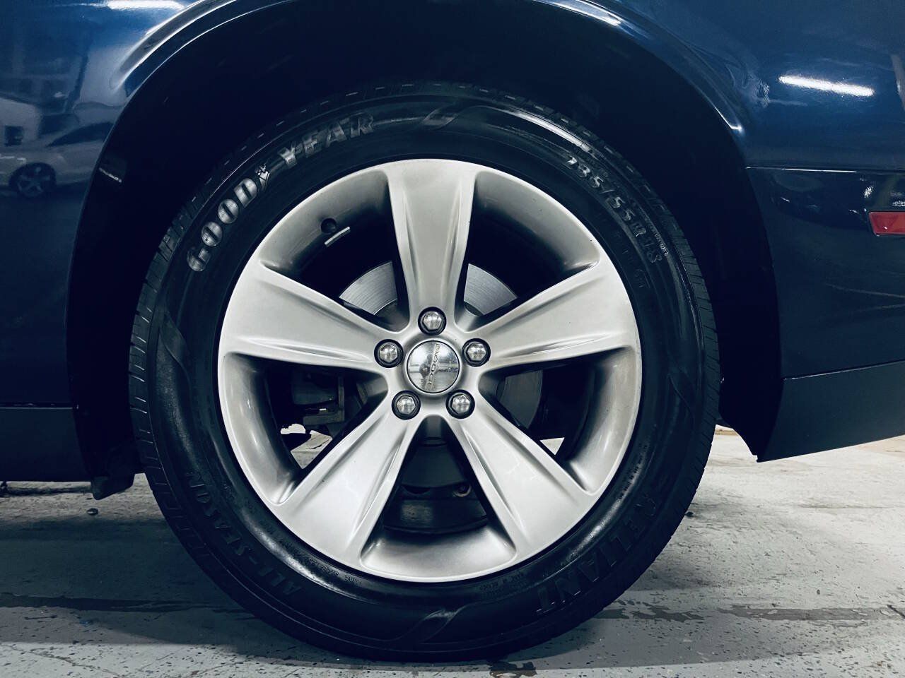 Used 2015 Dodge Challenger SXT RWD image 14