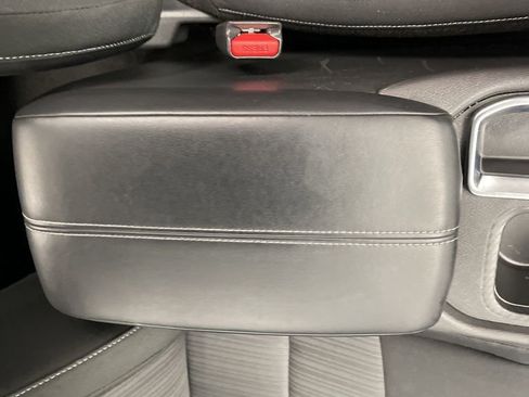 Used 2025 Nissan Sentra SV image 10