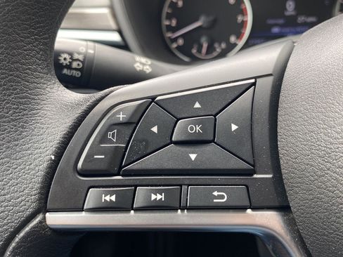 Used 2025 Nissan Altima 2.5 SV AWD/4WD image 20
