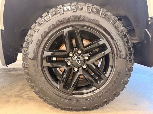 Used 2022 Chevrolet Silverado 1500 LT Trail Boss w/ Convenience Package II AWD/4WD image 17