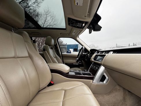 Used 2016 Land Rover Range Rover image 13