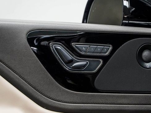 Used 2022 Lincoln Aviator Reserve w/ Elements Package Plus image 33