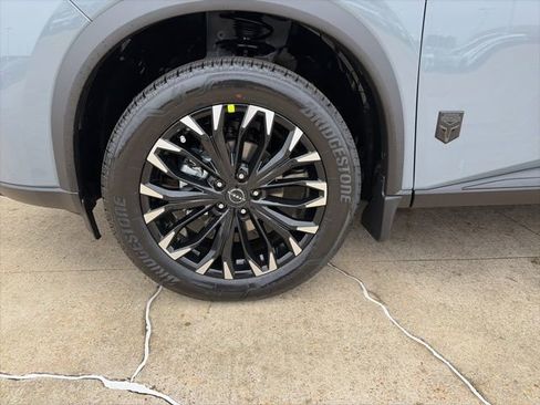 New 2026 Nissan Rogue SV image 8