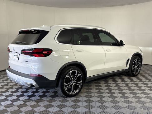 Used 2024 BMW X5 sDrive40i w/ Parking Assistance Package RWD image 9