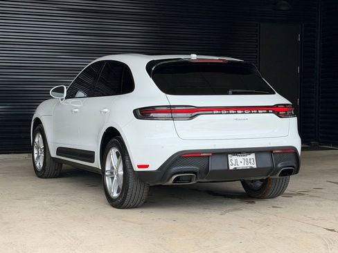 Certified 2023 Porsche Macan AWD/4WD image 3