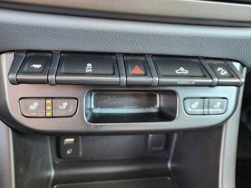 Used 2016 Chevrolet Colorado Z71 AWD/4WD image 23