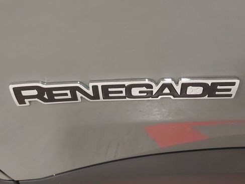 Used 2022 Jeep Renegade Limited w/ Sun, Sound & Wheels Group image 32