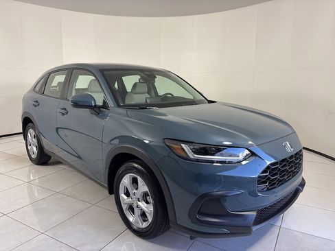 Used 2025 Honda HR-V LX image 7