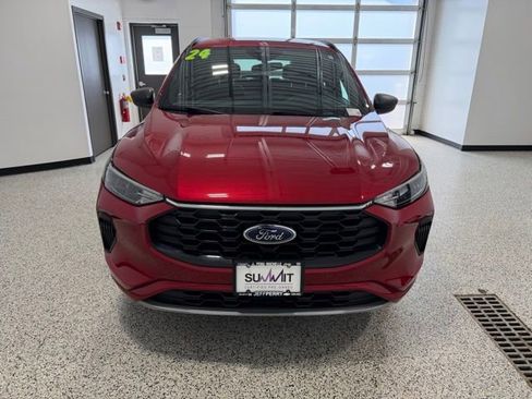 Used 2024 Ford Escape ST-Line w/ Tech Pack #1 AWD/4WD image 3