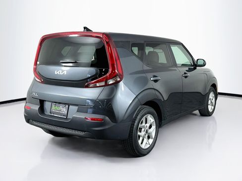 Used 2022 Kia Soul LX w/ Technology Package FWD image 9
