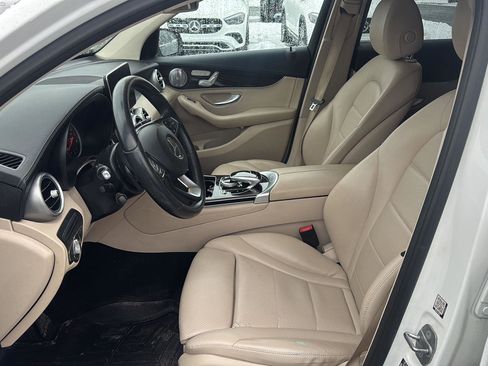 Used 2017 Mercedes-Benz GLC 300 4MATIC Coupe image 5