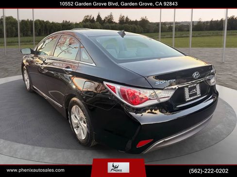 Used 2013 Hyundai Sonata Hybrid image 6