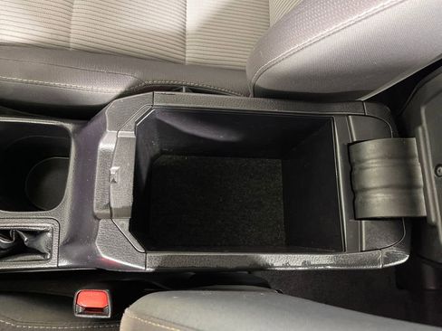 Used 2015 Toyota RAV4 XLE image 23