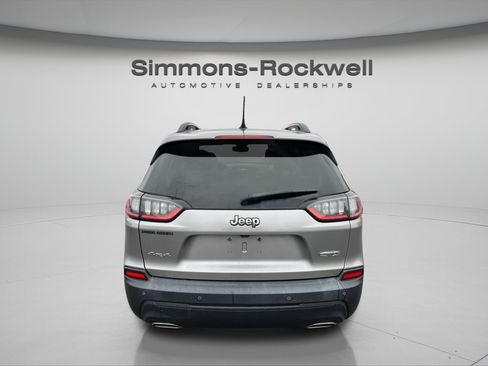 Used 2022 Jeep Cherokee Latitude Lux w/ Sun & Sound Group AWD/4WD image 4