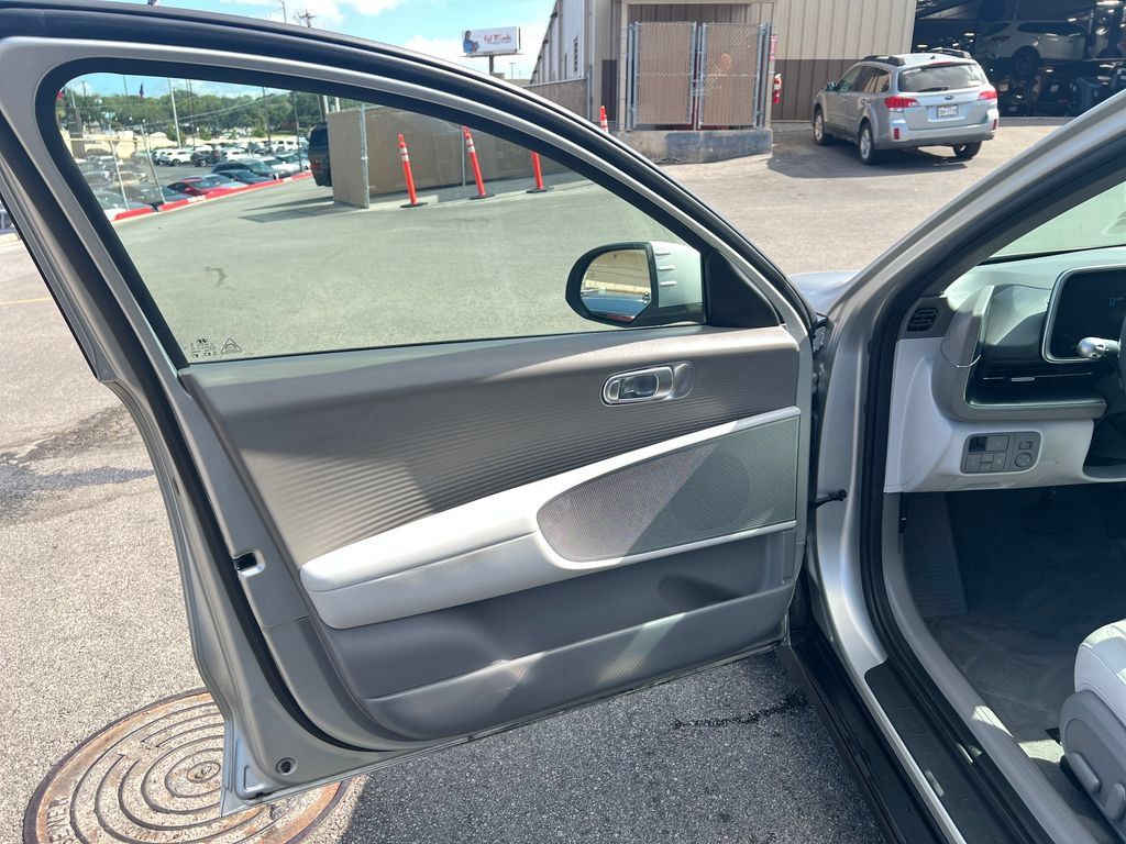 Used 2023 Hyundai Ioniq 6 SEL w/ Cargo Package AWD/4WD image 23