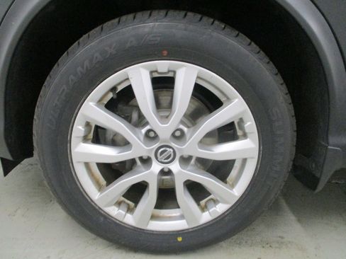 Used 2020 Nissan Rogue Sport SV w/ Technology Package image 11